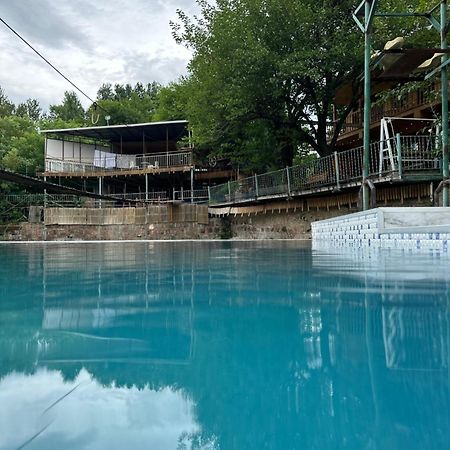 Amiran'S Lake Hotel Tbiliszi Kültér fotó